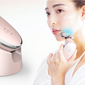 【20%ポイント還元】
EMS美顔ローラーで極上のおうちエステ♪